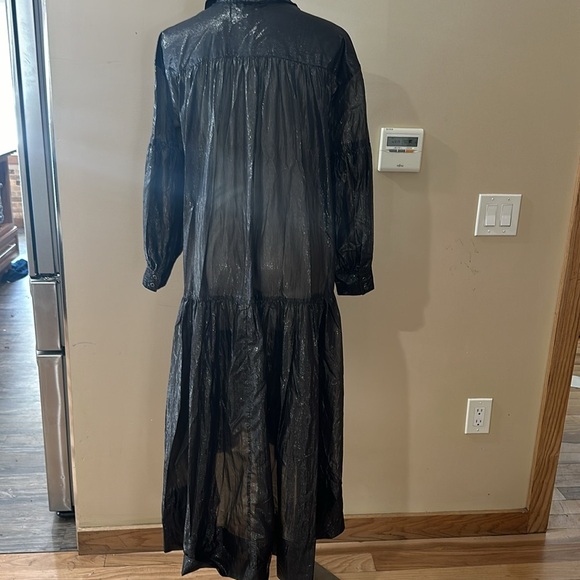 Pilcro by AnthropologieRetail: $198

Long-Sleeve V-Neck Metallic High-Low - Picture 6 of 9